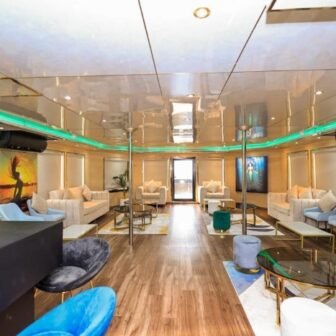 House Boat - Image 6