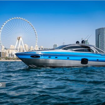 Pershing 70 ft